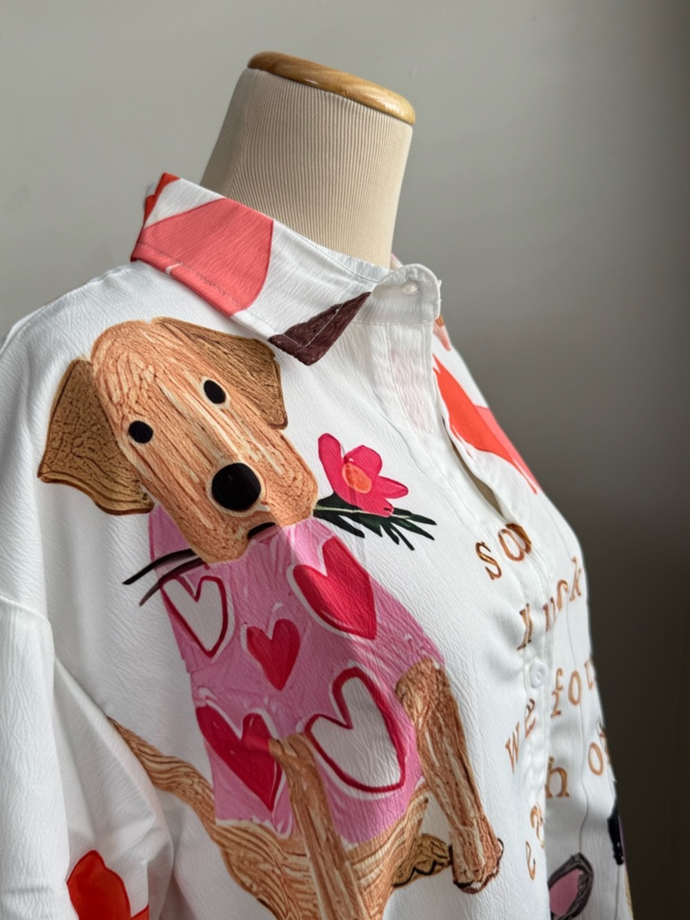 Dog & Heart Print Button-Up Shirt Size 2XL – Whimsical Graphic Top